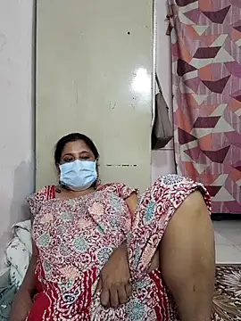 mature mimi online show from February 5, 9:43 pm