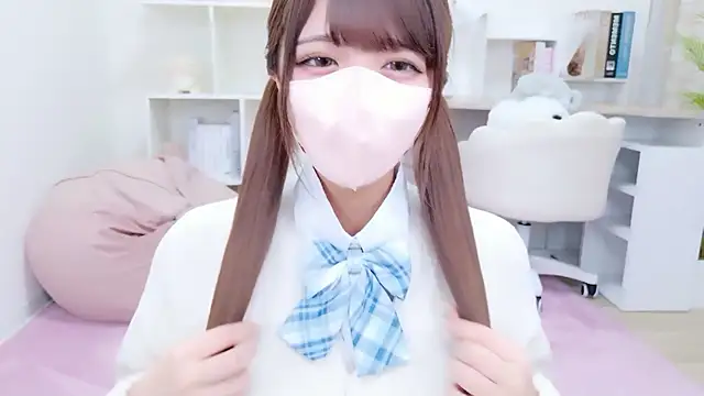 Reina Fcup online show from December 18, 11:03 am