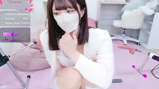 Reina Fcup online show from January 17, 1:37 pm