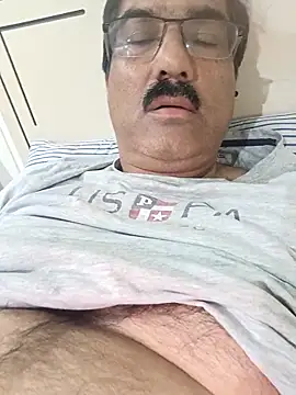 moonflower25 online show from November 14, 6:44 pm