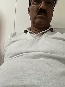 moonflower25 online show from October 24, 6:45 am