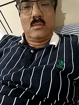 moonflower25 online show from November 6, 2:43 pm