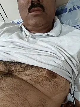 moonflower25 online show from November 4, 9:13 am