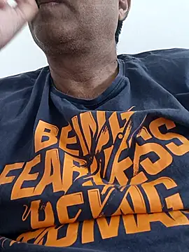 moonflower25 online show from March 6, 4:29 am