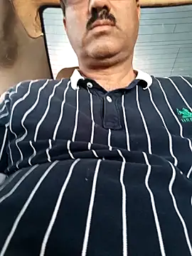 Snapshot of moonflower25 chatting on September 25, 12:11 pm moonflower25 online show from September 25, 12:11 pm