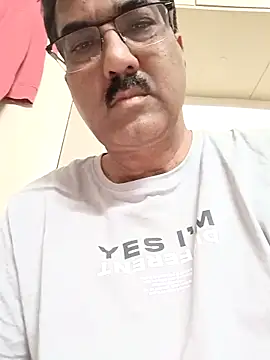 moonflower25 online show from November 25, 10:26 am