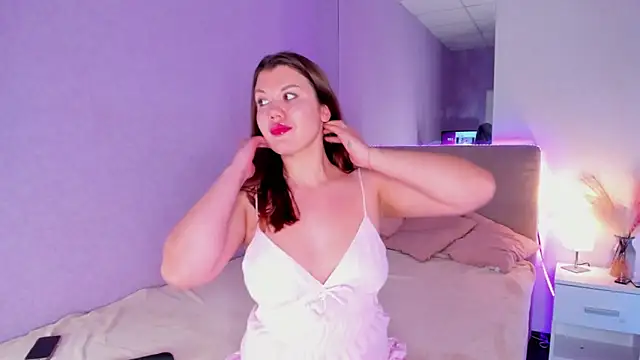 NikkiBustt online show from September 28, 11:12 pm