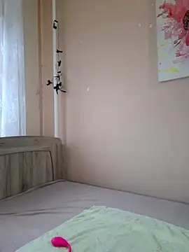 BlacReign online show from December 14, 1:28 pm