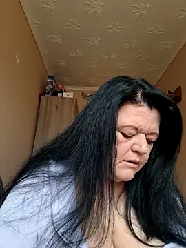 BlacReign online show from November 18, 11:35 am