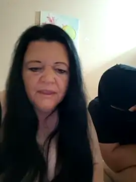 Snapshot of BlacReign chatting on June 3, 7:40 pm BlacReign online show from June 3, 7:40 pm
