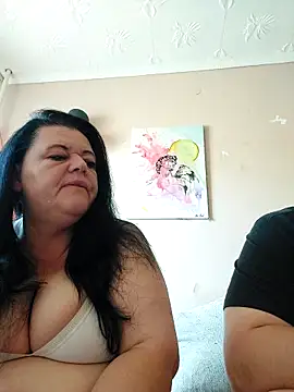 BlacReign online show from November 6, 12:31 pm