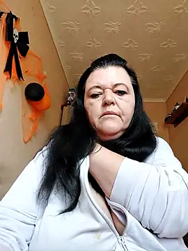 BlacReign online show from November 2, 12:43 pm