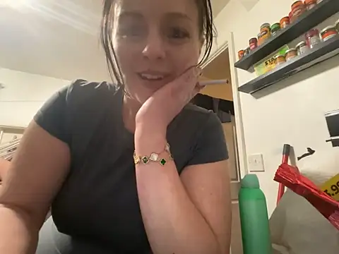 Curvysapphire online show from April 9, 4:25 am