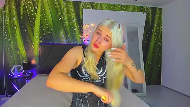 HollyTailors online show from October 30, 6:34 am