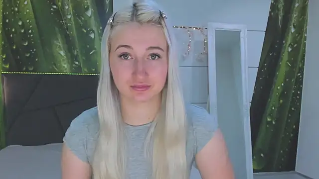 HollyTailors online show from February 16, 6:23 am