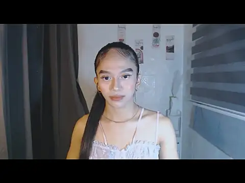 LauraSoHot online show from September 9, 11:52 am