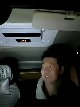 huanhuanaaaaa online show from March 9, 12:30 pm