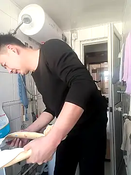 Snapshot of huanhuanaaaaa chatting on February 14, 4:13 am huanhuanaaaaa online show from February 14, 4:13 am