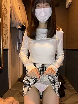 Snapshot of aonyan_7 chatting on November 15, 12:14 am aonyan 7 online show from November 15, 12:14 am