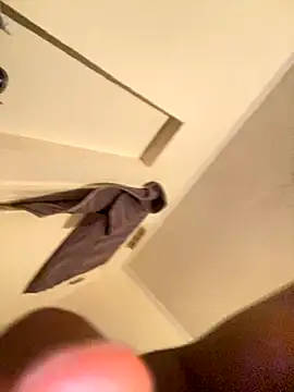 Snapshot of ThickDic28 chatting on October 23, 3:16 am ThickDic28 online show from October 23, 3:16 am