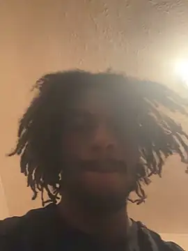 Snapshot of ThickDic28 chatting on February 12, 7:19 am ThickDic28 online show from February 12, 7:19 am