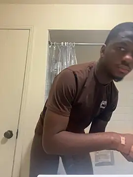 Snapshot of ThickDic28 chatting on February 28, 7:41 am ThickDic28 online show from February 28, 7:41 am