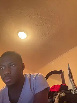 Snapshot of ThickDic28 chatting on February 25, 12:44 am ThickDic28 online show from February 25, 12:44 am