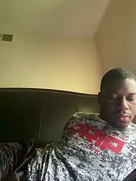 Snapshot of ThickDic28 chatting on June 21, 2:45 pm ThickDic28 online show from June 21, 2:45 pm