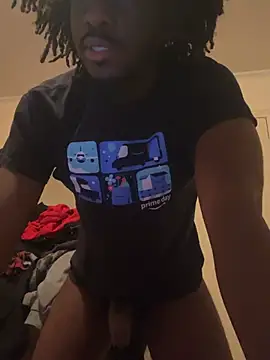 Snapshot of ThickDic28 chatting on February 13, 7:19 am ThickDic28 online show from February 13, 7:19 am