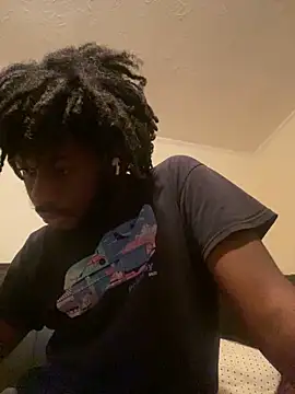 Snapshot of ThickDic28 chatting on October 1, 5:23 am ThickDic28 online show from October 1, 5:23 am