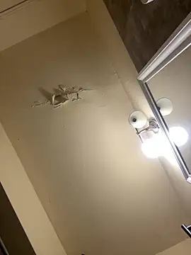 Snapshot of ThickDic28 chatting on November 10, 6:40 am ThickDic28 online show from November 10, 6:40 am