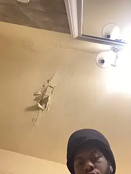 Snapshot of ThickDic28 chatting on October 19, 7:00 am ThickDic28 online show from October 19, 7:00 am