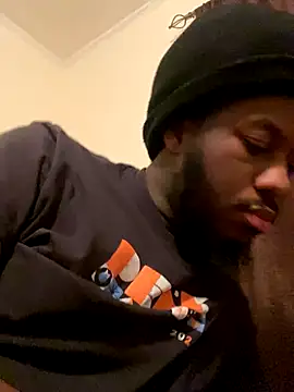 Snapshot of ThickDic28 chatting on October 4, 1:51 am ThickDic28 online show from October 4, 1:51 am