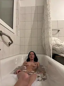 Emilia Mausi online show from March 27, 9:05 pm