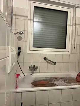 Emilia Mausi online show from February 24, 8:31 pm