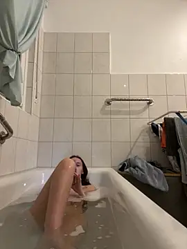 Emilia Mausi online show from November 12, 8:12 pm