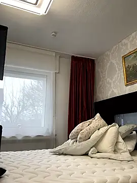 Emilia Mausi online show from January 15, 10:07 am