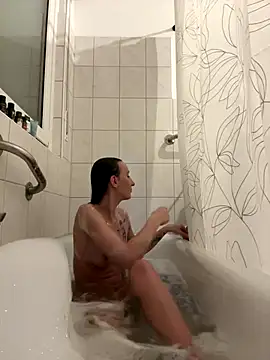 Emilia Mausi online show from December 20, 7:50 pm