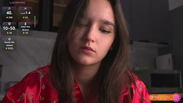 Mirarune online show from November 15, 2:21 pm