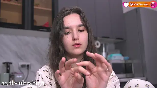 Snapshot of Mirarune chatting on February 22, 2:19 pm Mirarune online show from February 22, 2:19 pm