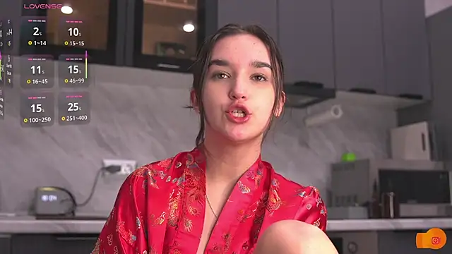 Mirarune online show from November 14, 3:05 pm