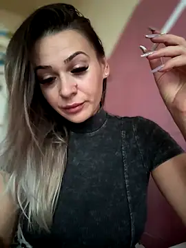 iSelena online show from November 6, 5:44 am