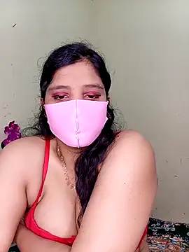 Rose-luckey online show from April 10, 6:15 pm