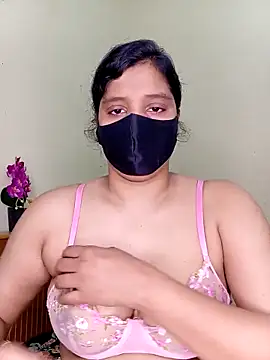 Rose-luckey online show from April 3, 4:41 am