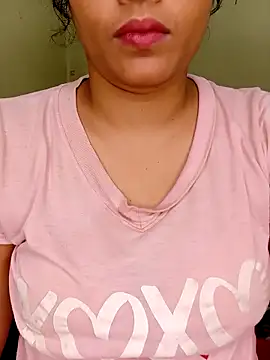 Rose-luckey online show from April 20, 12:30 pm