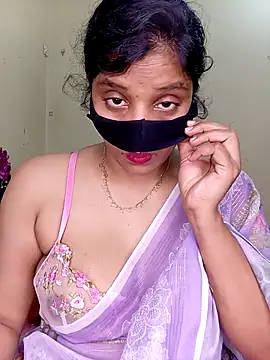 Rose-luckey online show from April 27, 2:37 pm