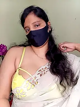 Rose-luckey online show from May 3, 1:58 pm