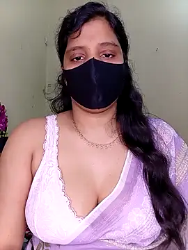 Rose-luckey online show from April 30, 1:51 pm