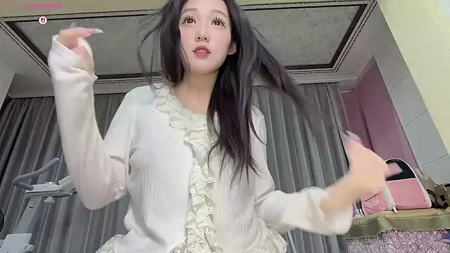 Yaya--728 online show from April 1, 12:06 pm