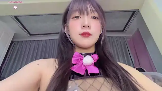 Yaya--728 online show from March 3, 12:01 pm